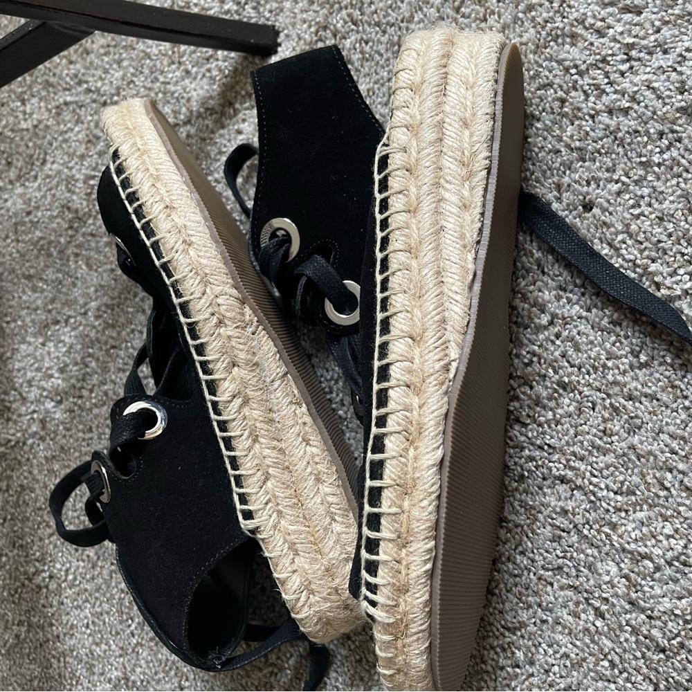 Steve Madden Gladiator Shoes, 7.5 - Picture 7 of 12